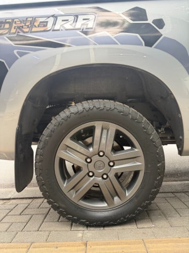 Tundra Limited 2010 ហ្គាលរួច✅ ស្លាកលេខខ្ពស់កប់ ឡាននៅថ្មីណាស់😍