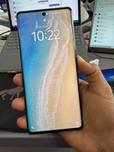 Vivo X100 Ultra 16g/512g CH​ ស្អាត99%