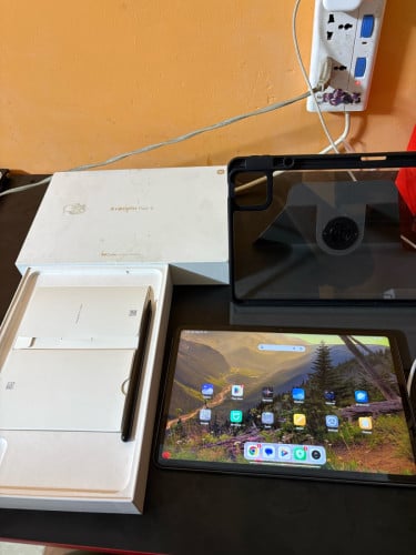 Xiaomi Pad 6 Screen 4K 144hz Ram 6 128G Full set case ,pen 🖊️ original charger, box ស្អាតផ្លឹង 175$