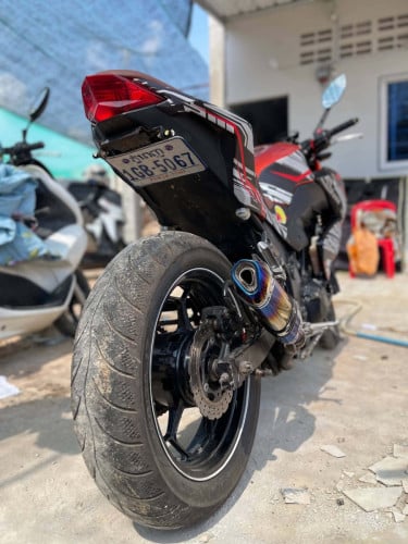 Z250 មានពន្ធកាត់ 1100$ចង់បានពិតចាំឆាតមក