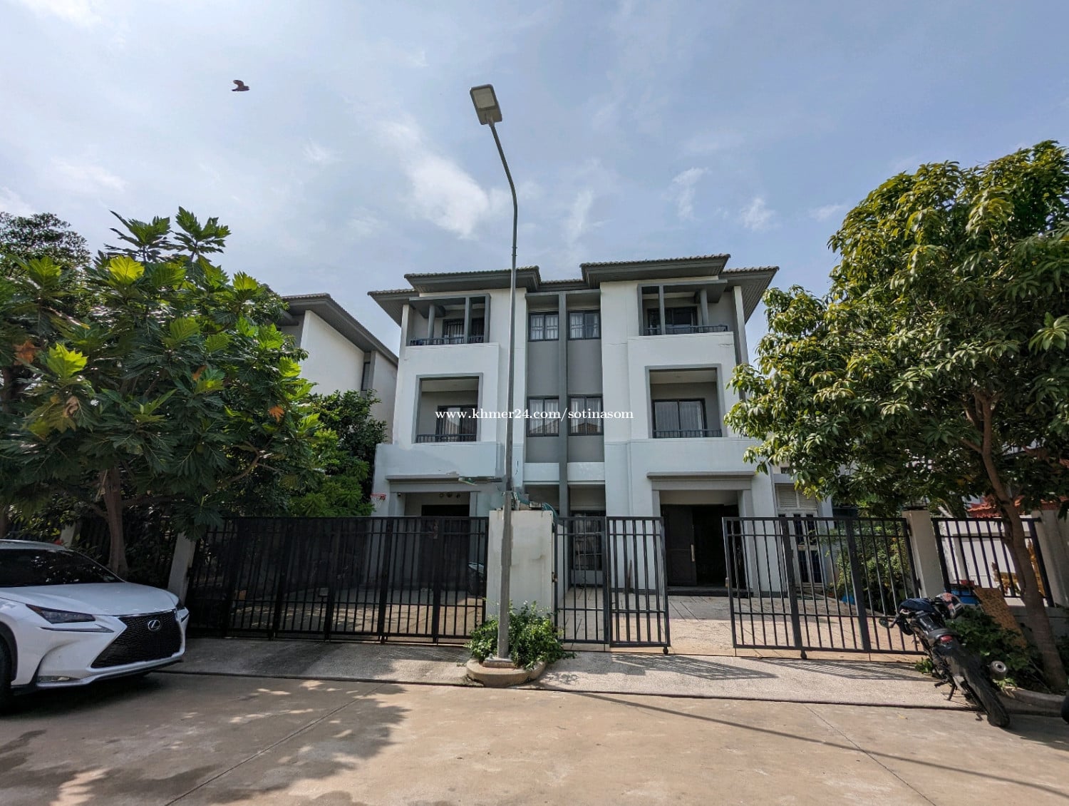 វីឡាតម្លៃក្រោមទីផ្សារ បុរី Chipmong598