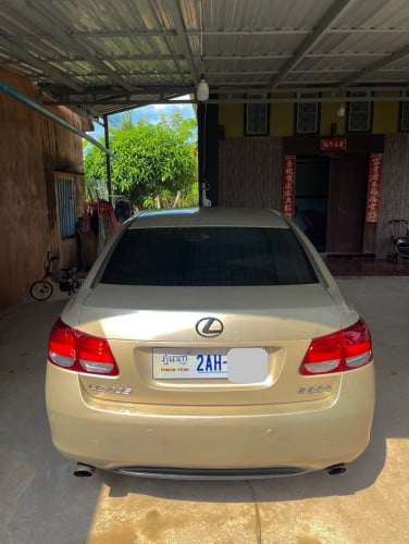 លក់ដូរសារី