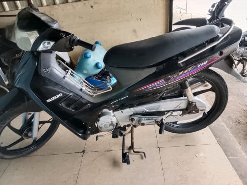 ម៉ាសុីនរូចយកជិះមានកាតគ្រី