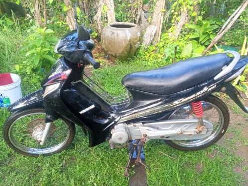 ម៉ូតូលក់