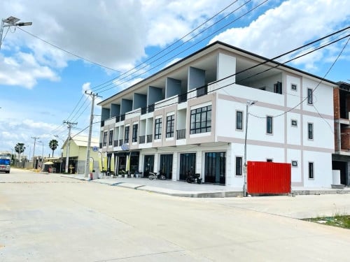 ផ្ទះលក់បង់រំលោះ
