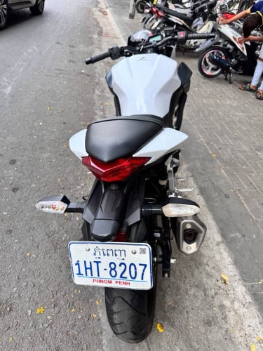 ទិញដាច់ វៃដូរ បង់រំលោះ
