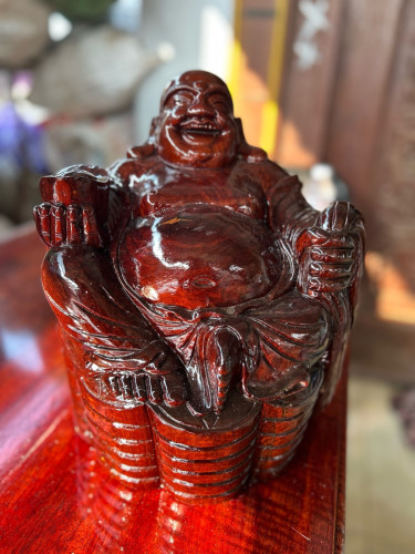 លក់តុបាយ គ្រែ ផ្សេងៗ