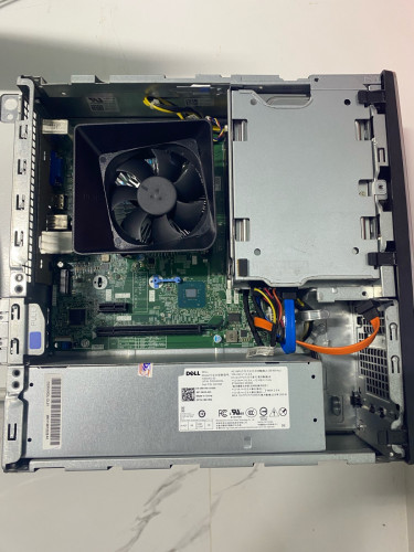 មួយឈុតកុំព្យូទ័រតម្លៃ 120$✅DELL lnspiron 3470✅CPU i5 8100✅RAM 8G✅SSD 256g✅MONITOR 24in 2019✅ HAVE W