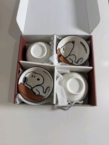 ចានចង្កឹះ តុកត្តា 1set មាន 4ចាន = 10$ Original Snoopy