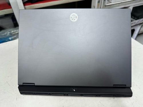 មួយទឹកខ្ចី ស្អាតដូចថ្មី 2.5k 165hz