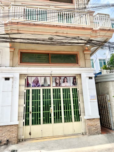 ផ្ទះល្វែងជួល ទួលទំពូងផ្សារដើមថ្កូវ 290$