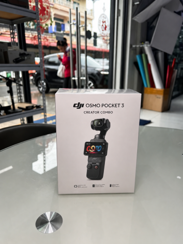 (4**$)🔥 DJI Pocket 3 Creator Combo 🔥