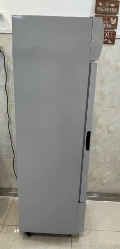 ទូរក្លាសេទ្វារមួយថ្មី99%