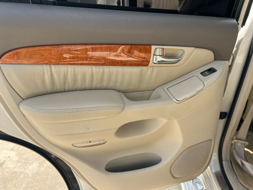 លក់ GX 470តំលៃ 14900$ ឆ្នាំ 2003 LPG+សាំងហើយ