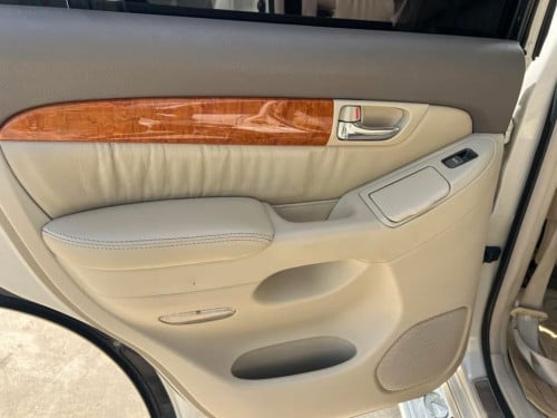 លក់ GX 470តំលៃ 14900$ ឆ្នាំ 2003 LPG+សាំងហើយ