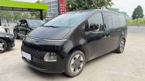 រដយន្តមួយទឹក HYUNDAI H1 2022 តួរថយន្តនៅថ្មីមួយជុំ