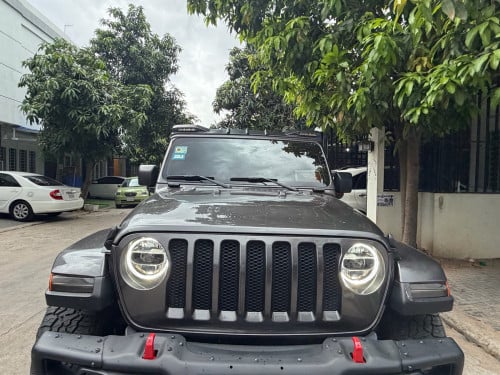 លក់បន្ទាន់ Jeeb  wrangler