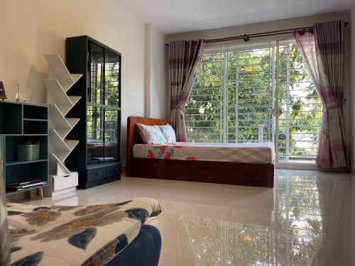 វីឡាកូនកាត់LA សំរាប់ជួល | Link house LA for Rent