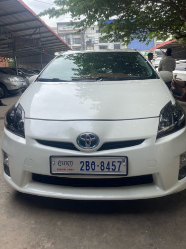 ឡានលក់ PRIUS 010. Option 3