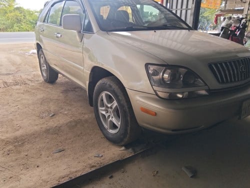 ឡានលក់rx300 P2បំពាក់ហ្គាសរួច