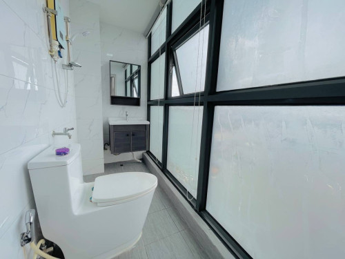 ខុនដូ studio លក់បន្ទាន់ តែ 36000 (ពេលទិញជិត 5 ម៉ឺន)