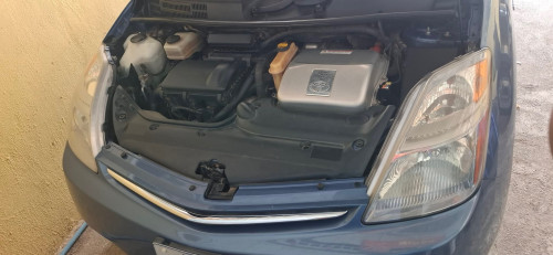 ឡាន toyota prius 06 Half full លក់
