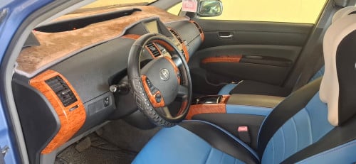 ឡាន toyota prius 06 Half full លក់