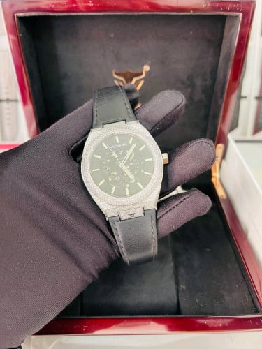 ⌚️ 𝗩𝗮𝗿𝗺𝗮𝗻 𝗧𝗵𝗲 𝗞𝗶𝗻𝗴 𝗠𝗮𝗷𝗲𝘀𝘁𝗶𝗰 នៅស្អាតដូចថ្មី មានតែ1គ្រាប់ទេស្អាតខ្លាំង