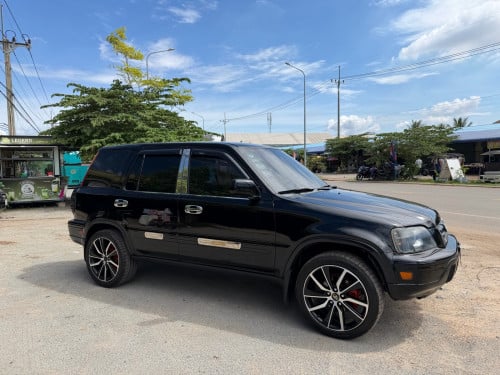 💥លក់CR-V ឆ្នាំ99 ឡានលេងហើយម៉ាអេម បង់រំលោះបាន✅