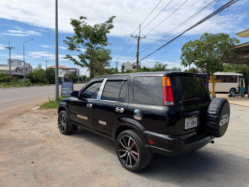 💥លក់CR-V ឆ្នាំ99 ឡានលេងហើយម៉ាអេម បង់រំលោះបាន✅