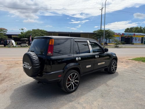 💥លក់CR-V ឆ្នាំ99 ឡានលេងហើយម៉ាអេម បង់រំលោះបាន✅