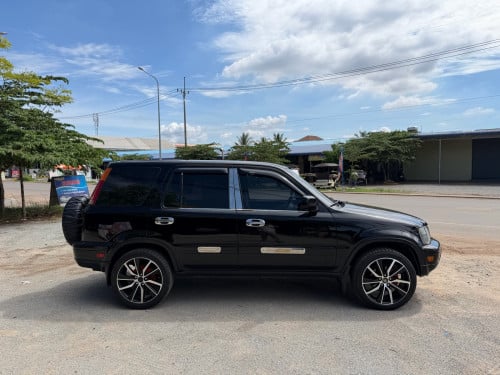 💥លក់CR-V ឆ្នាំ99 ឡានលេងហើយម៉ាអេម បង់រំលោះបាន✅