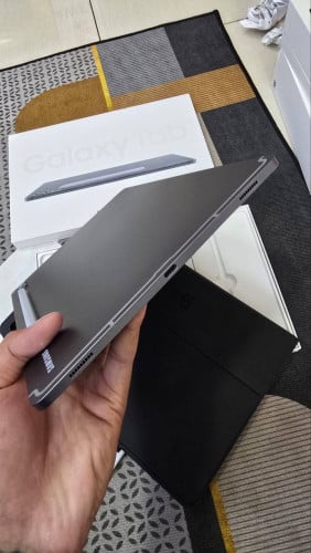 📲📲📲 : Samsung S10 plus wifiRam:12G Rom: 256G keyboard Color : Gray 99%