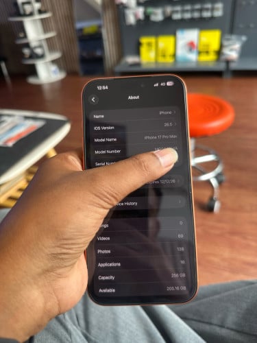 លក់ដាច់លុយ😑iPhone 17 Pro Max CH/A 950$ ឥវ៉ាន់អត់ស្កេន ថ្ម100% សាក189ដង