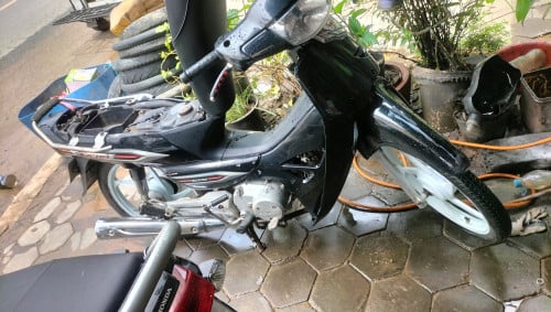 08កាតគ្រី