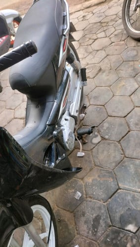08កាតគ្រី