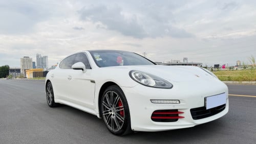 14年保时捷Panamera 4S四驱高性能版