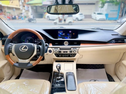 2013 LEXUS ES300h Hybrid Premium Full Option V4 2.5L រថយន្ត​ក្រដាសពន្ធថ្មី​