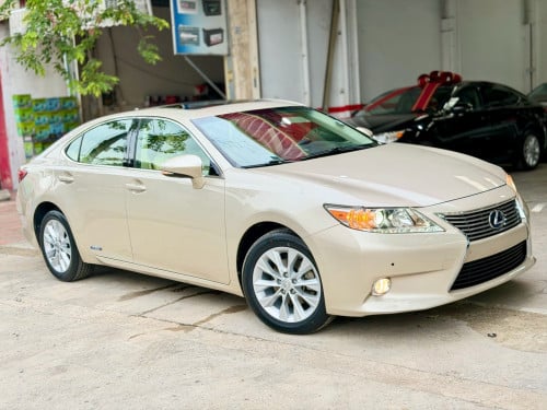 2013 LEXUS ES300h Hybrid Premium Full Option V4 2.5L រថយន្ត​ក្រដាសពន្ធថ្មី​