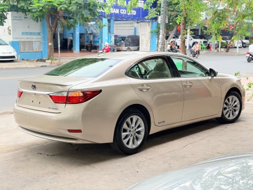 2013 LEXUS ES300h Hybrid Premium Full Option V4 2.5L រថយន្ត​ក្រដាសពន្ធថ្មី​