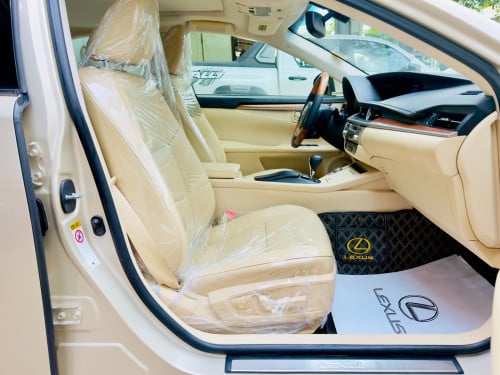2013 LEXUS ES300h Hybrid Premium Full Option V4 2.5L រថយន្ត​ក្រដាសពន្ធថ្មី​
