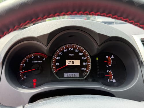 2015 Hilux Vigo ឡានអត់បុកប៉ះ 6មុឺនគីឡូ