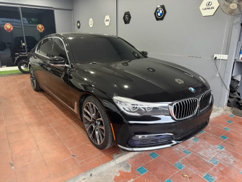 2016 BMW 740i ក្រដាសពន្ធ