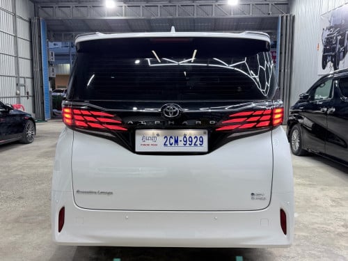 2024 Toyota Alphard Executive Lounge ម្ចាស់ដើម