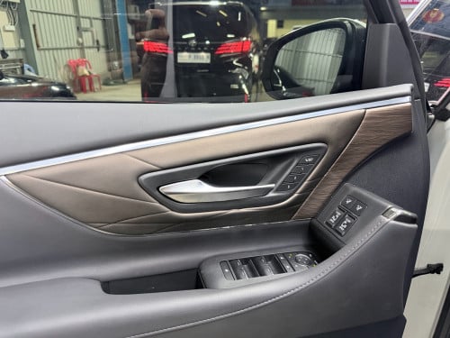 2024 Toyota Alphard Executive Lounge ម្ចាស់ដើម