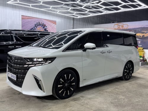 2024 Toyota Alphard Executive Lounge ម្ចាស់ដើម