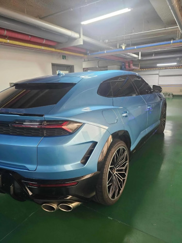 2025 Lamborghini Urus SE Hybrid