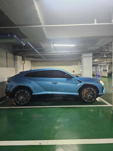 2025 Lamborghini Urus SE Hybrid