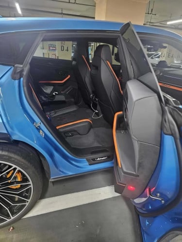 2025 Lamborghini Urus SE Hybrid