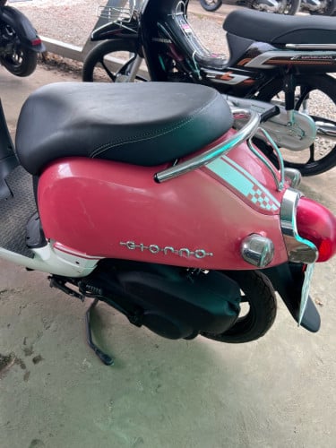 560$HONDA GIORNO 50CC Have tax